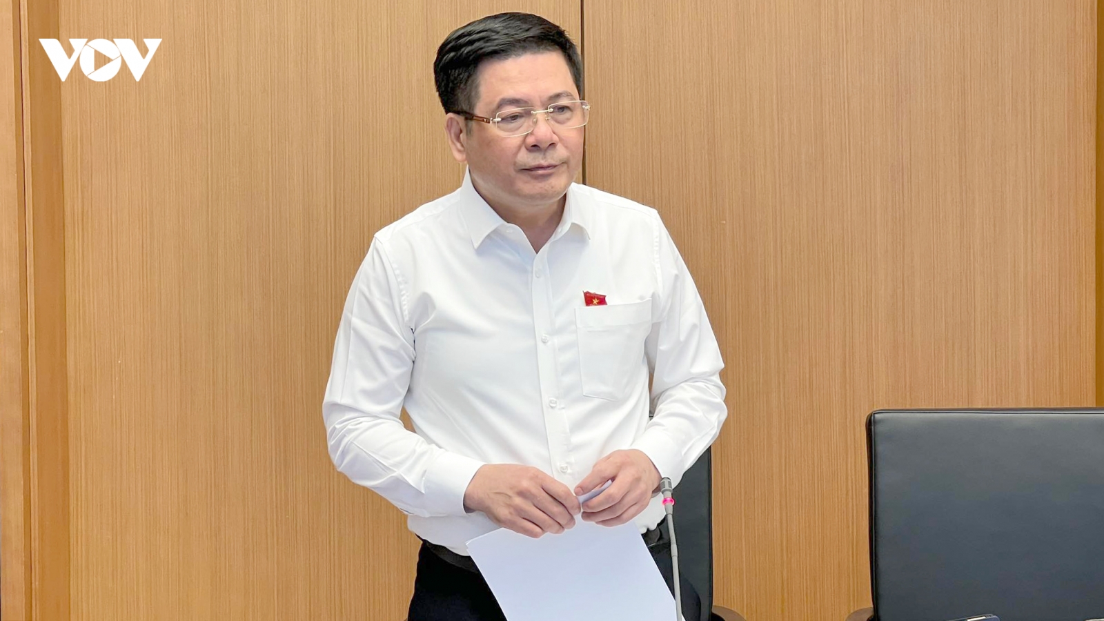 Bộ trưởng Nguyễn Hồng Diên: Xăng dầu mua đắt bán rẻ thì ai dám làm!