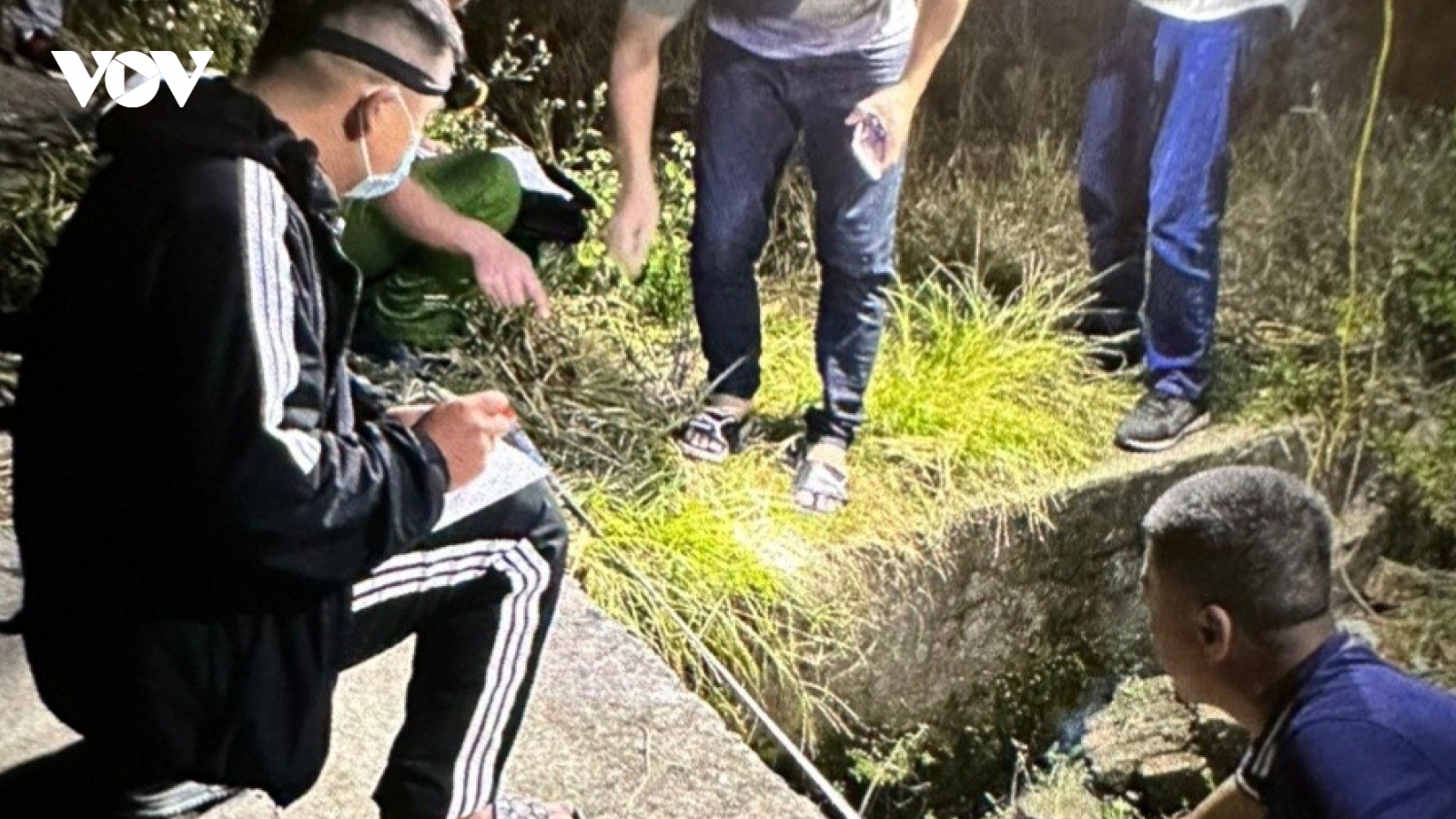 Đào mộ, lấy trộm hài cốt đòi tiền chuộc: Xử lý thế nào?