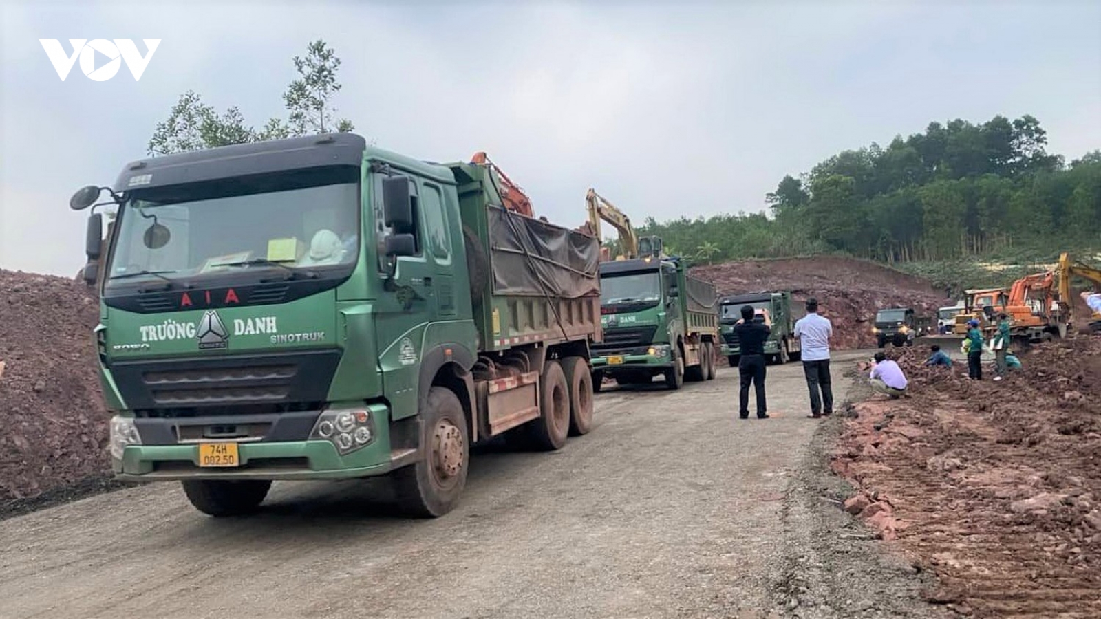 Thông tuyến Quốc lộ 15D nối Việt Nam và Lào qua Cửa khẩu Quốc tế La Lay