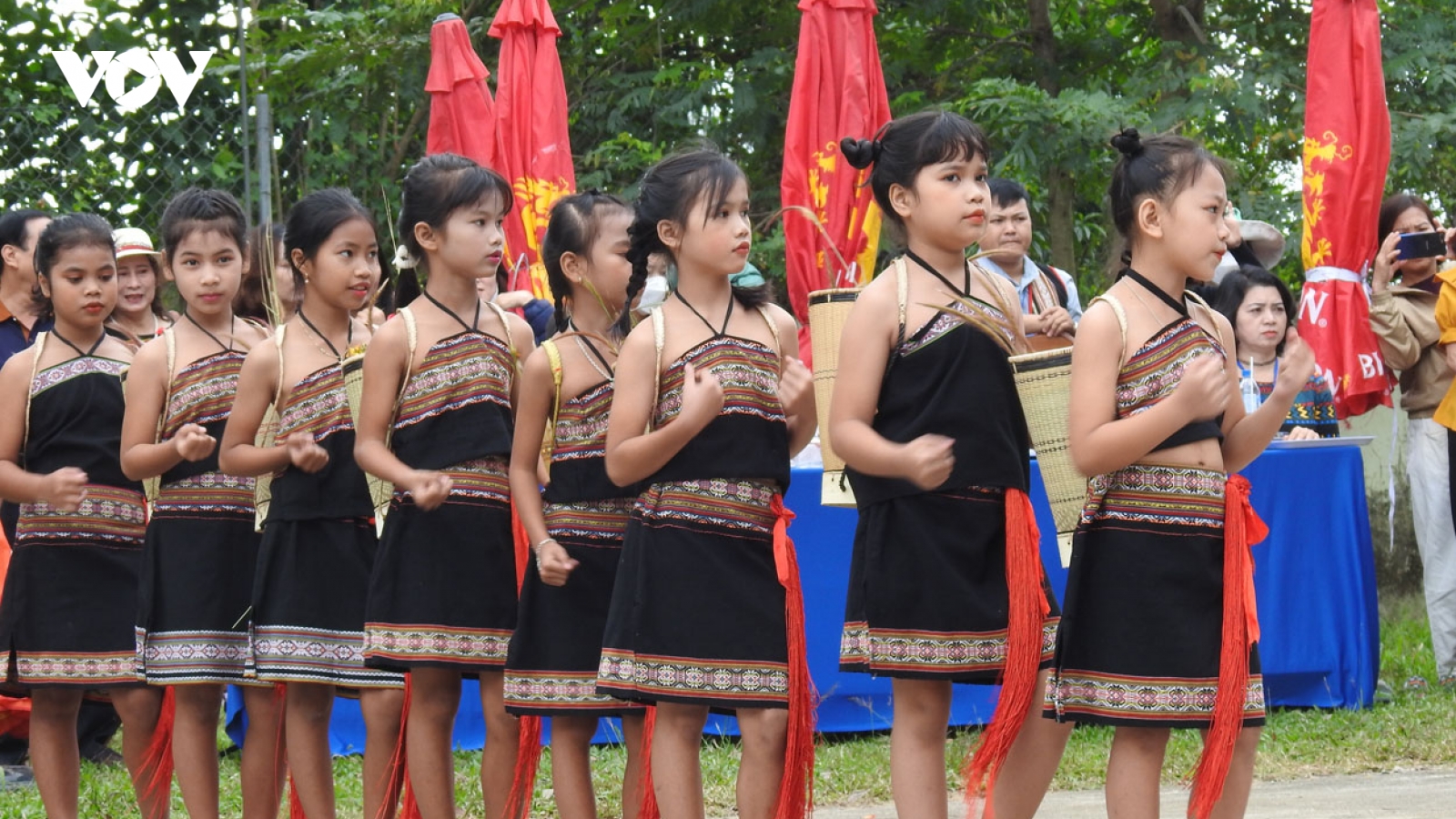 Kon Tum: Liên hoan Cồng chiêng- Múa xoang với gần 1.100 học sinh tham gia
