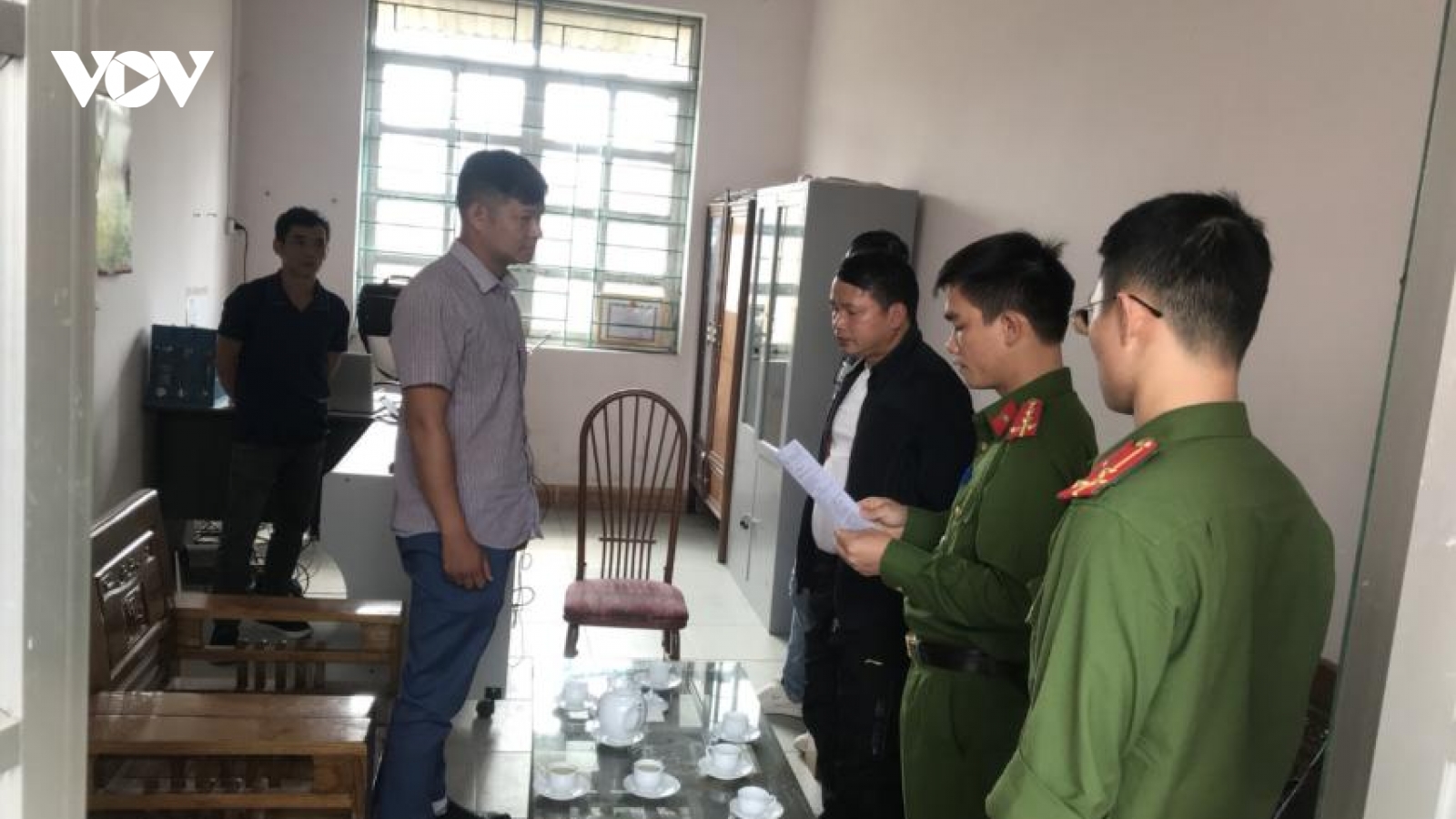 Bắt nguyên Phó Giám đốc Văn phòng đăng ký đất đai ở Cao Bằng
