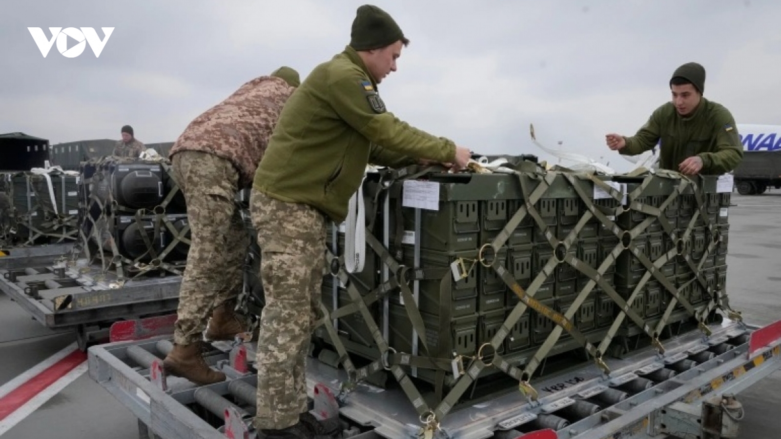 Châu Âu thấp thỏm lo sợ trước khả năng Mỹ giảm viện trợ cho Ukraine