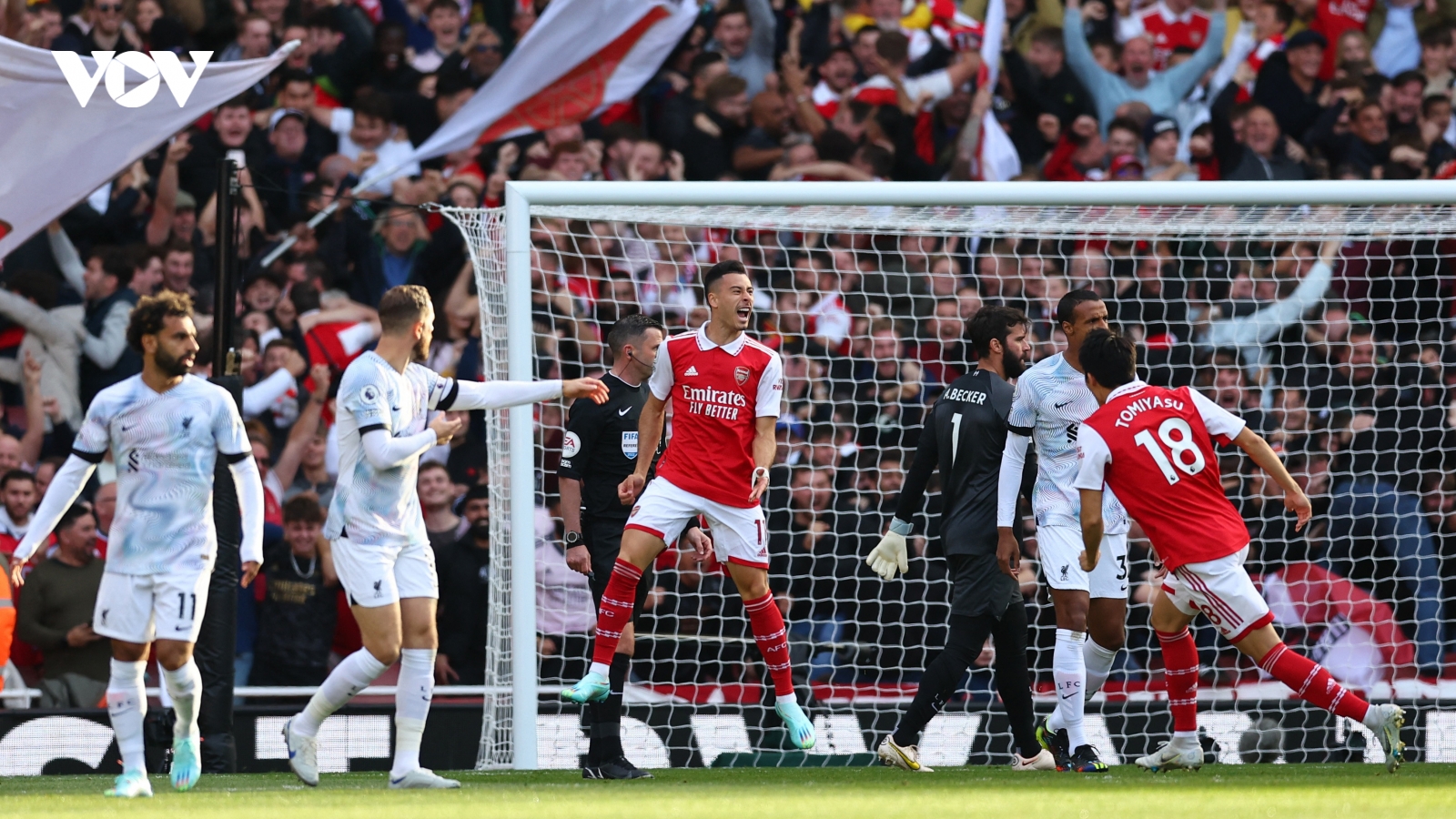 Arsenal 3-2 Liverpool: Pháo thủ khẳng định vị thế ứng viên vô địch