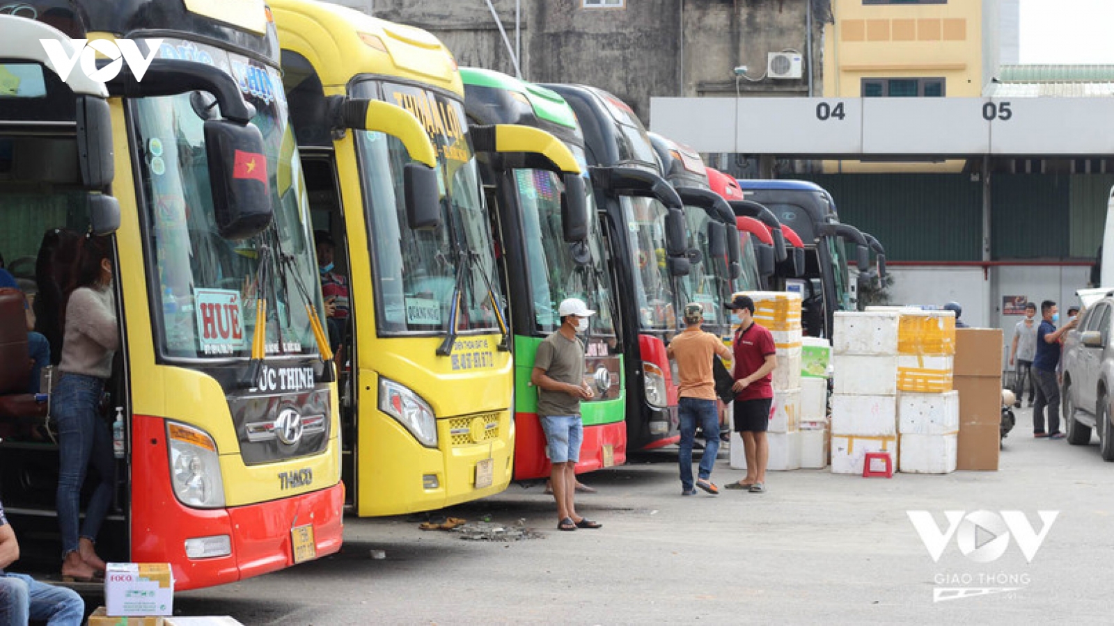 Hà Nội: Nhiều đơn vị kinh doanh vận tải không đón, trả khách tại bến