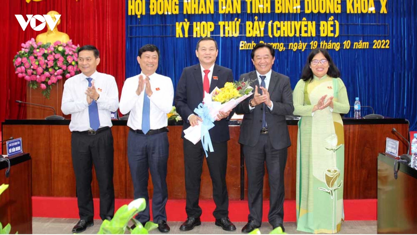 Chủ tịch HĐND tỉnh Bình Dương xin thôi nhiệm vụ vì lí do sức khỏe