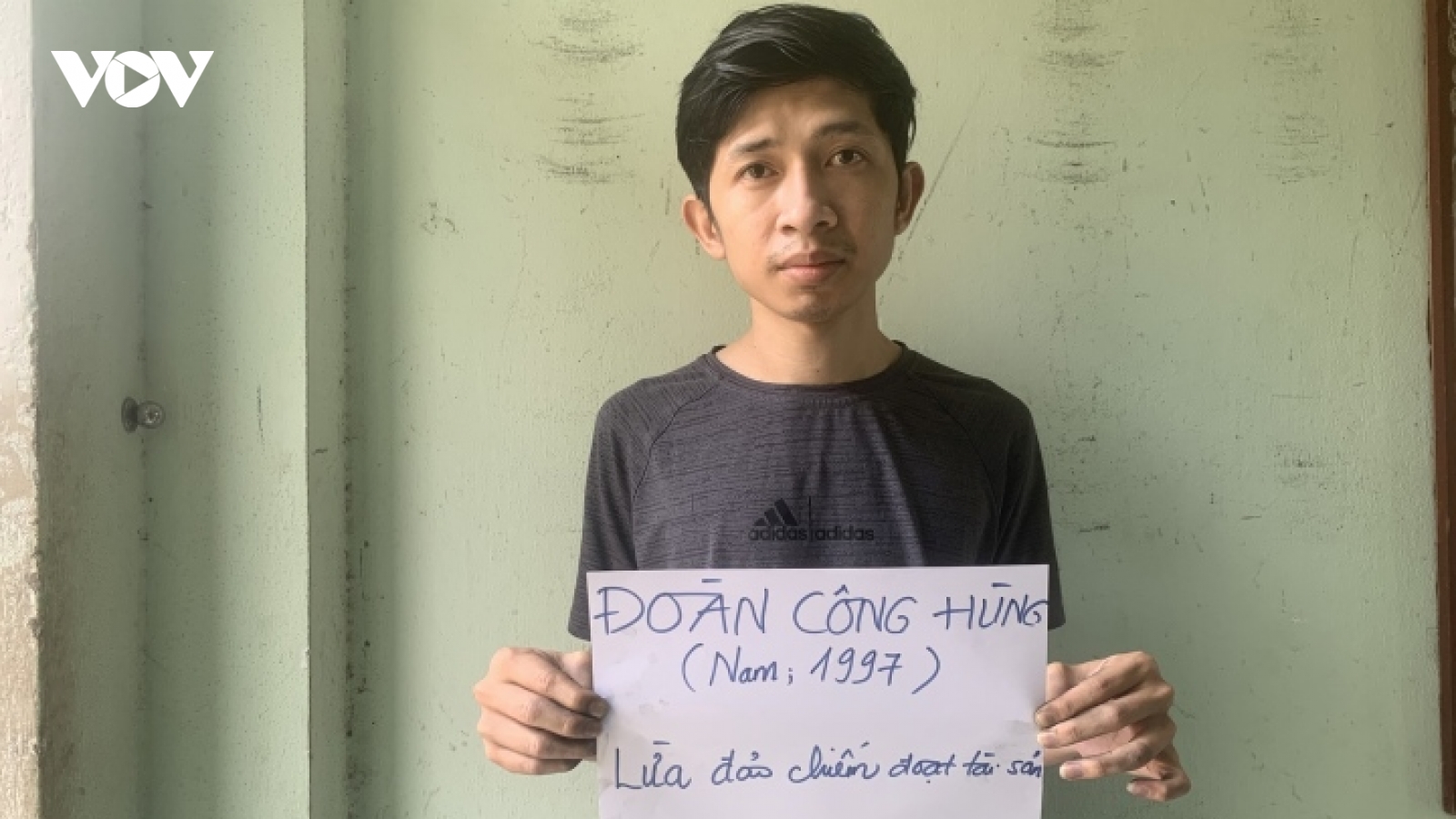 Lên mạng "xin lại" 50 triệu đồng chuyển nhầm, một phụ nữ "sập bẫy" lừa đảo