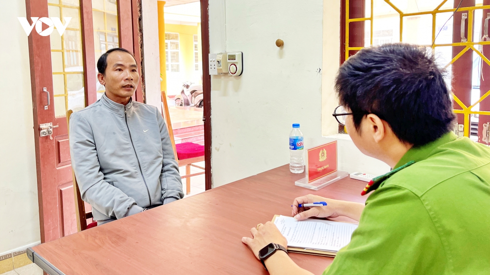 Bắt giữ đối tượng lừa bán tượng phật cổ giả để chiếm đoạt 500 triệu đồng