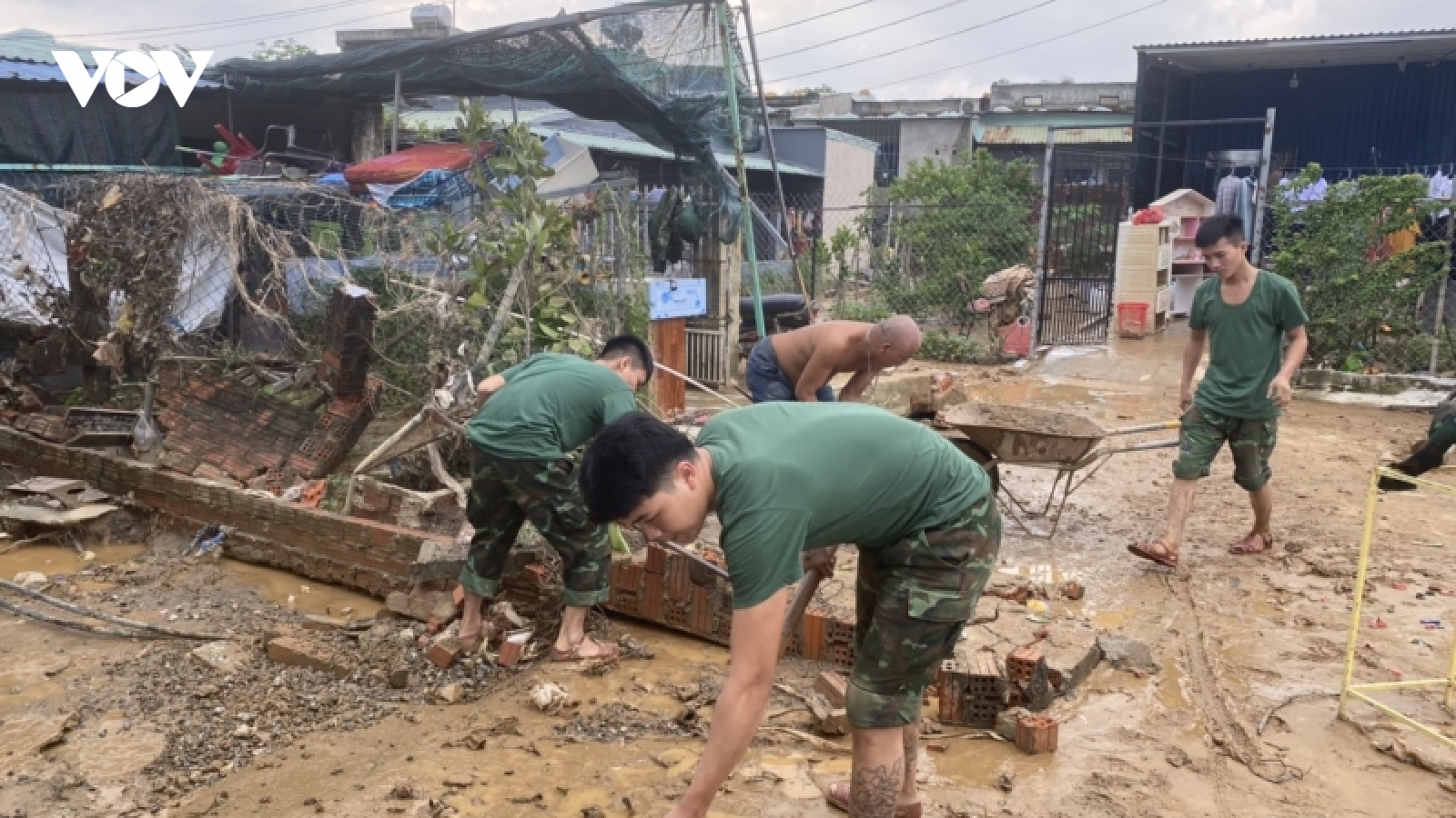 Đà Nẵng khẩn trương hỗ trợ người bị nạn, khắc phục thiệt hại do mưa lũ