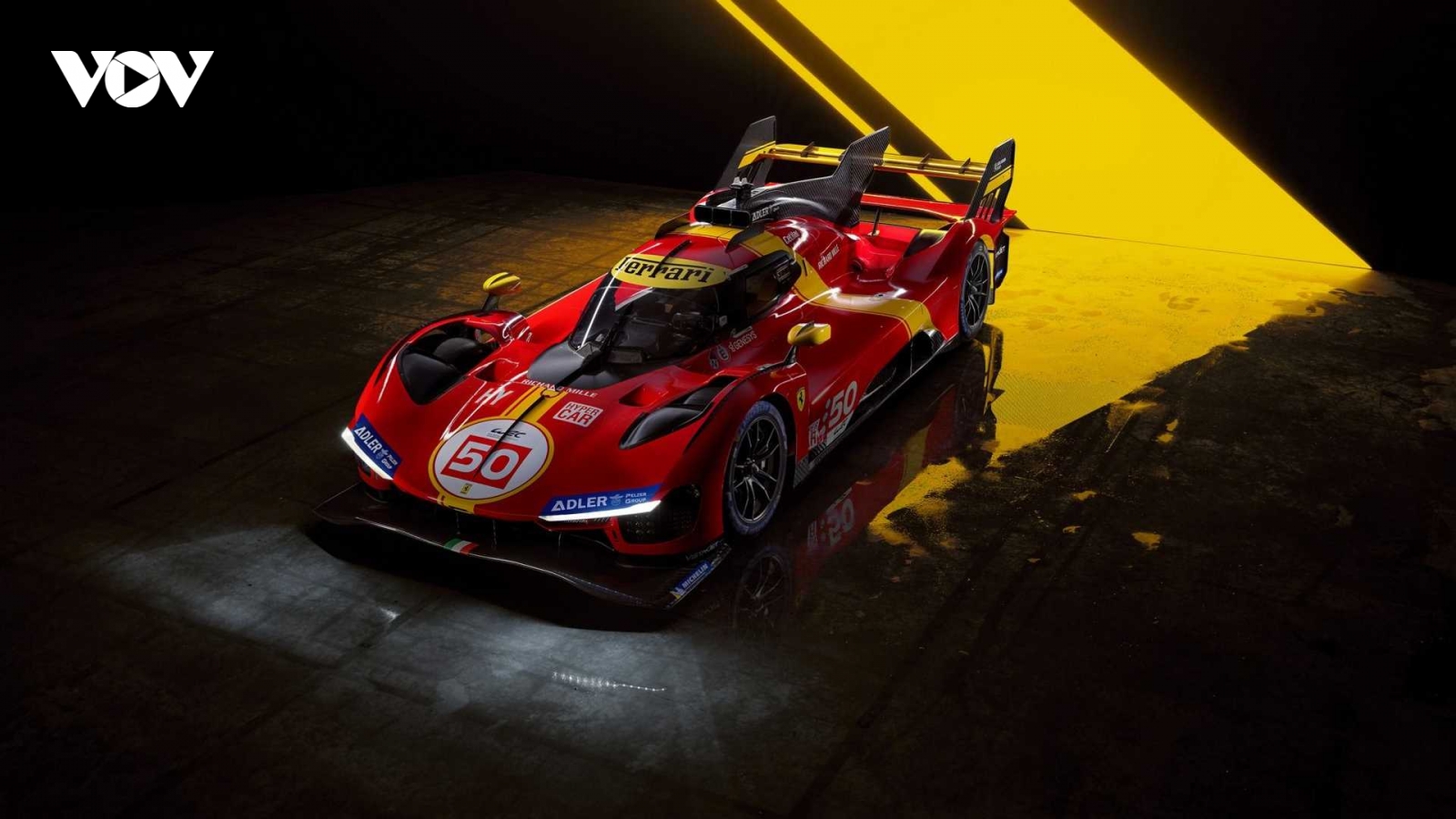 Khám phá 499P - mẫu xe đua đường trường mới nhất của Ferrari