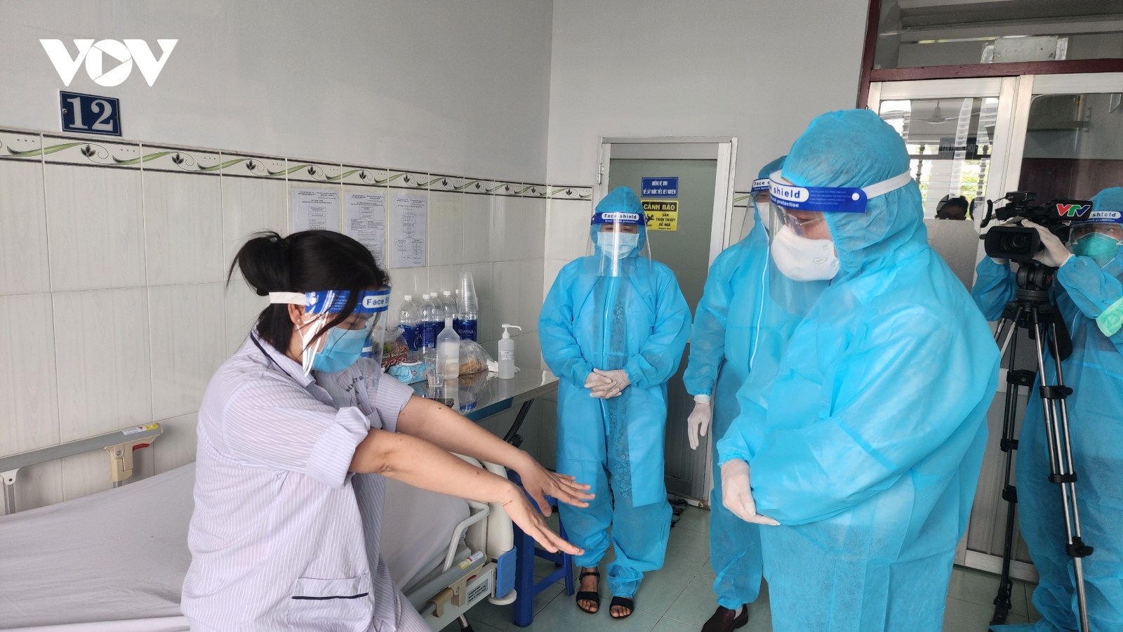 Đoàn công tác Bộ Y tế kiểm tra, giám sát bệnh đậu mùa khỉ tại TP.HCM