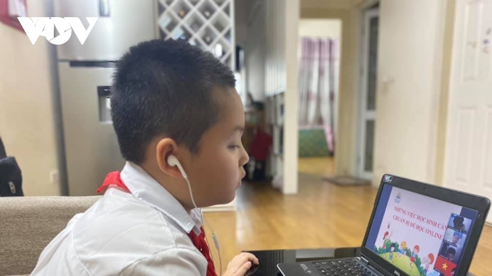 Lý do gì khiến nhiều phụ huynh cho con đi học thêm?