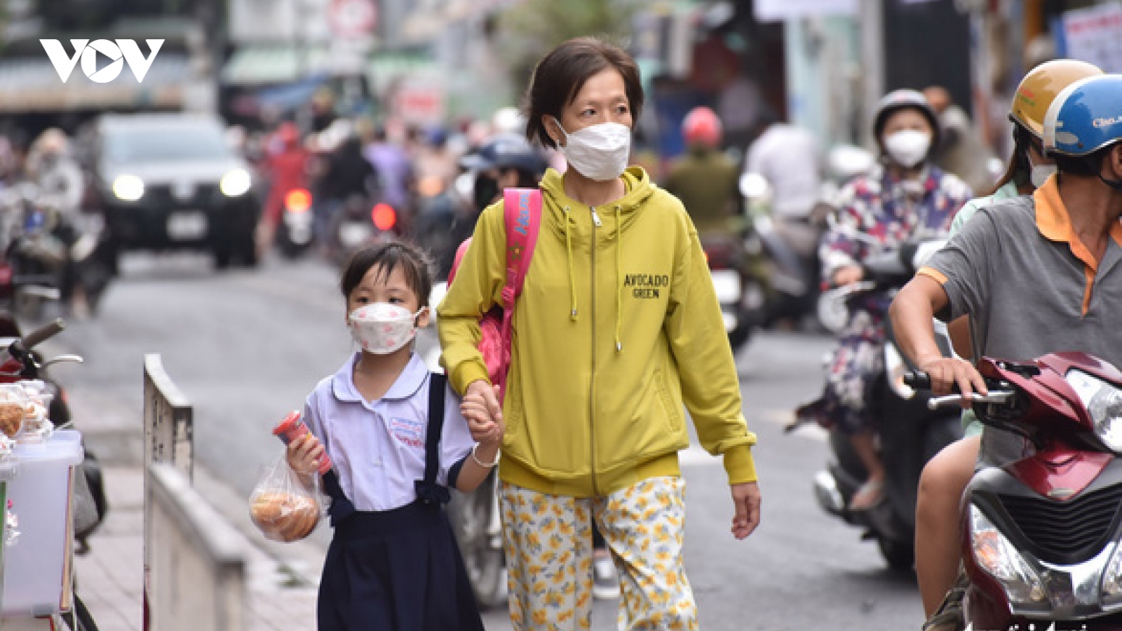 TP.HCM lùi giờ học từ mầm non đến THPT