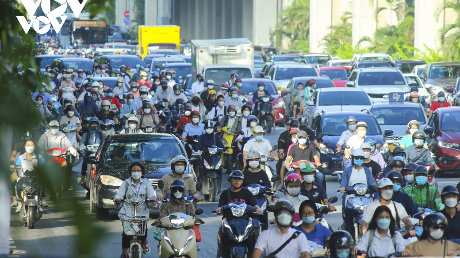 Thu phí ô tô vào nội đô Hà Nội: Nên thí điểm trước khi thực hiện diện rộng