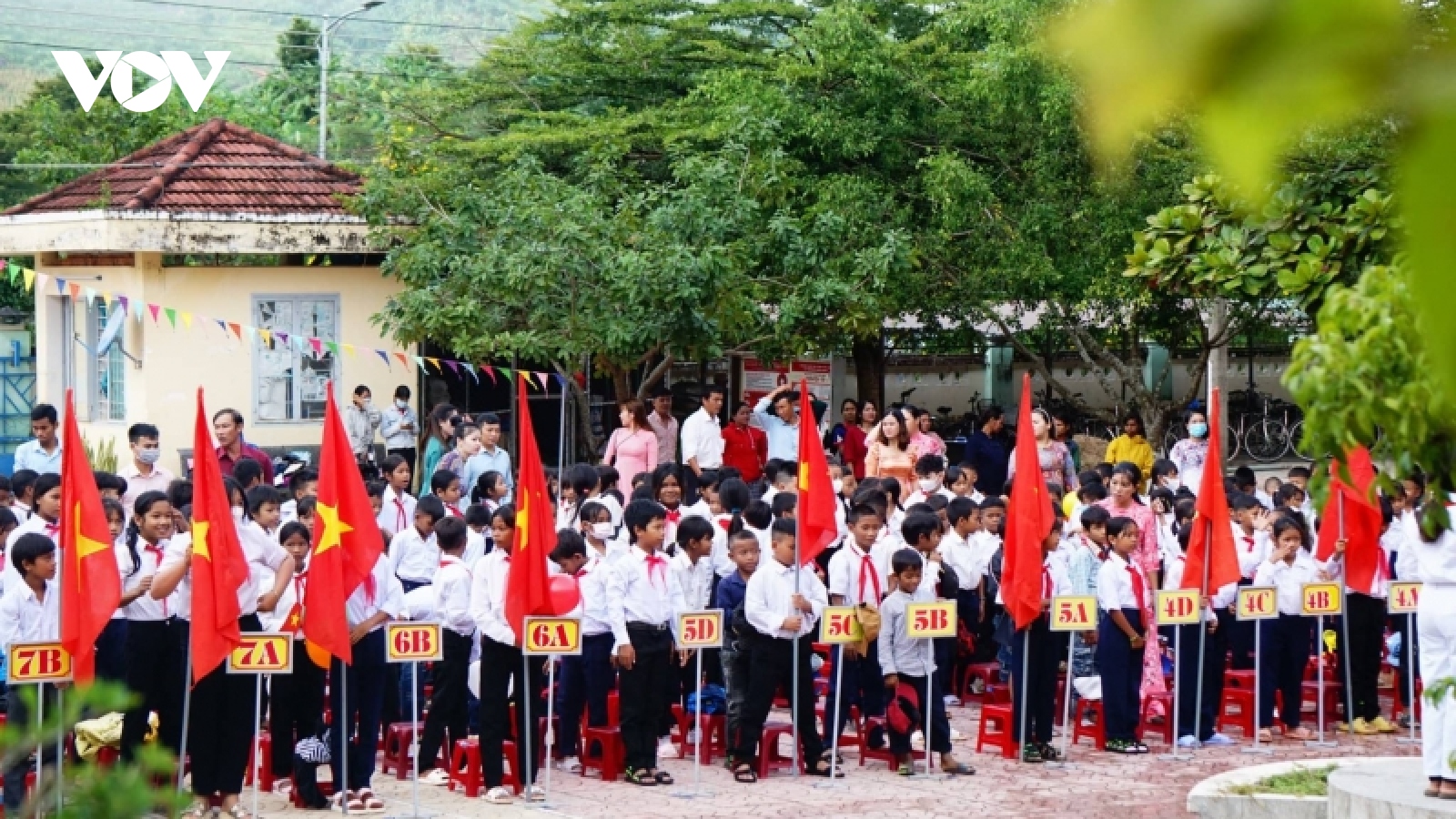 Khánh Hòa ban hành Nghị quyết chống lạm thu trong trường học