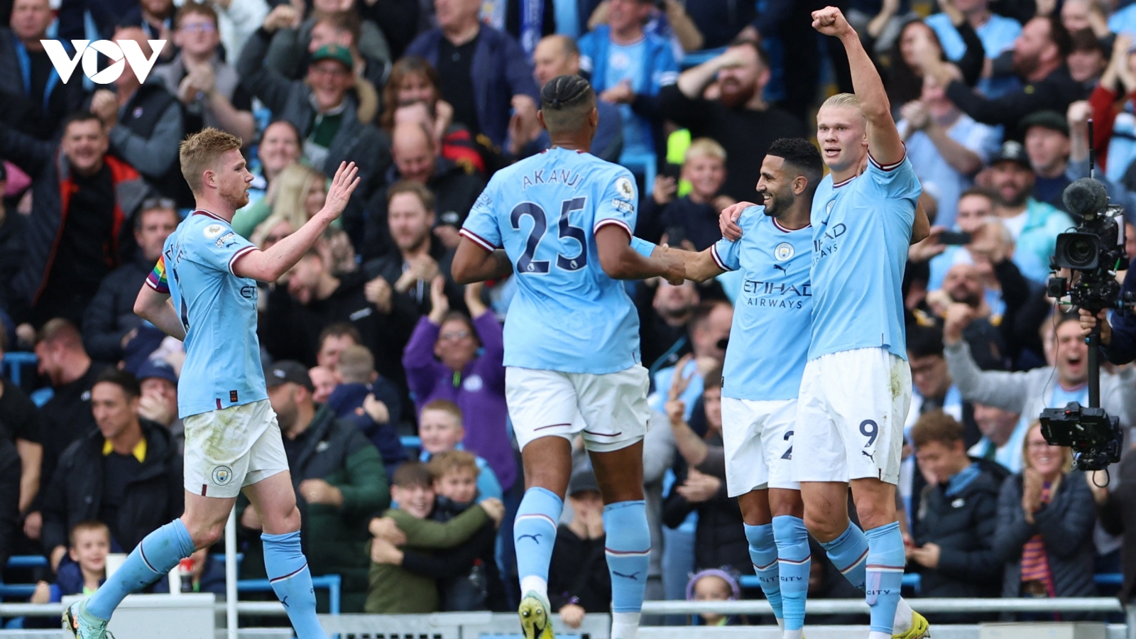 Haaland ghi cú đúp, De Bruyne lập siêu phẩm, Man City hạ đẹp Brighton