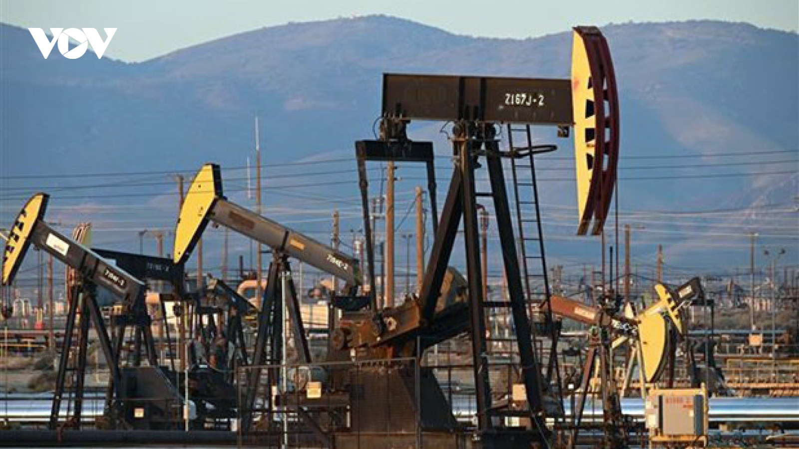 OPEC+ mạnh tay cắt giảm sản lượng gây phản ứng từ quốc tế và thị trường