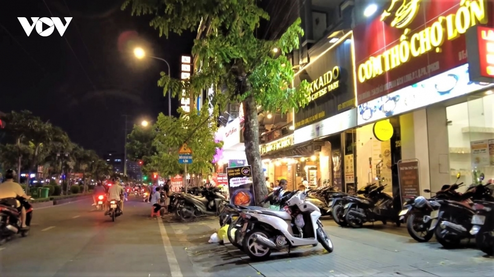 Mở các phố ẩm thực đêm tại TP.HCM: Cần cân nhắc tính hiệu quả và chất lượng