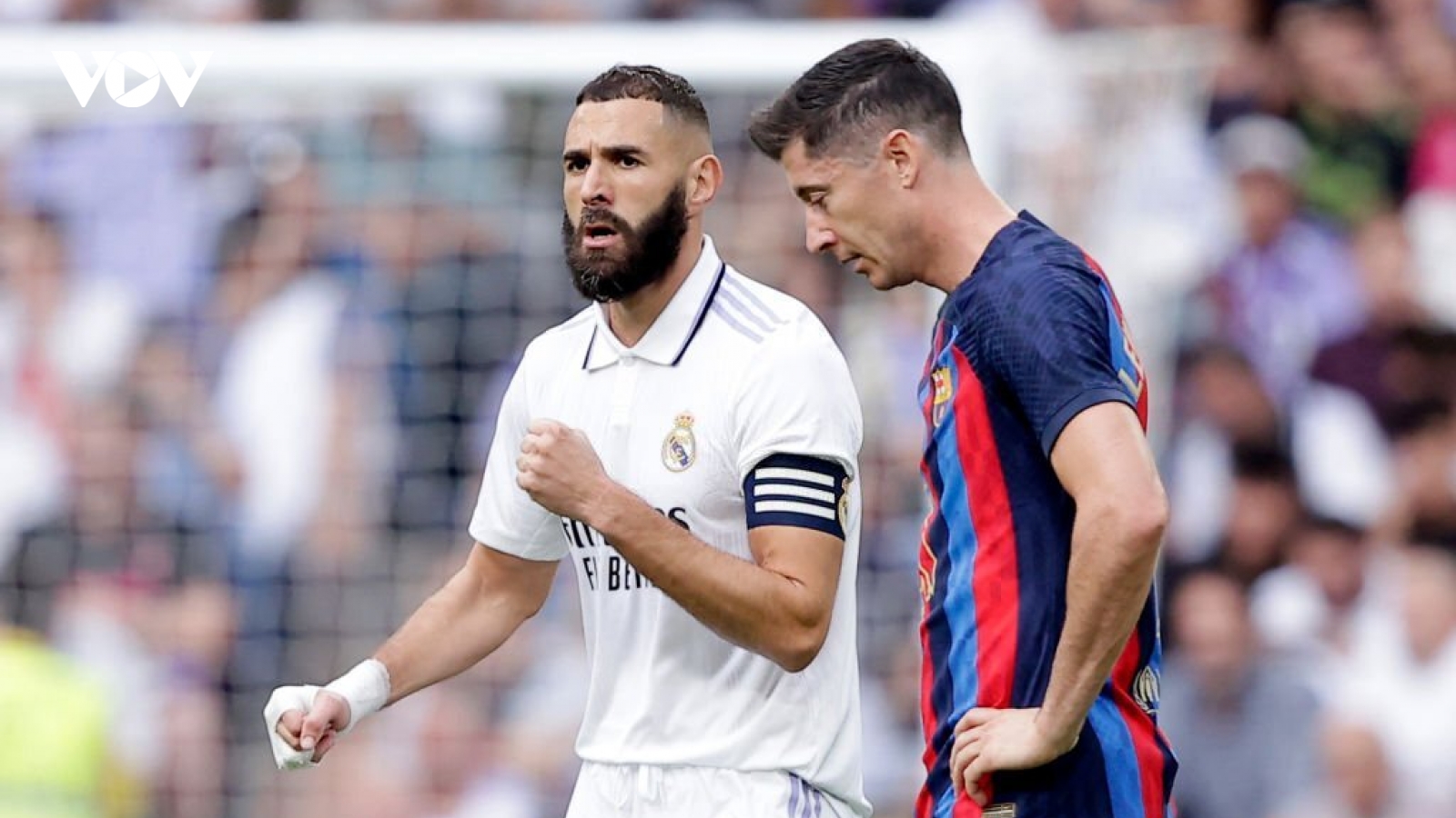 Benzema che mờ Lewandowski, Real Madrid thắng thuyết phục Barca