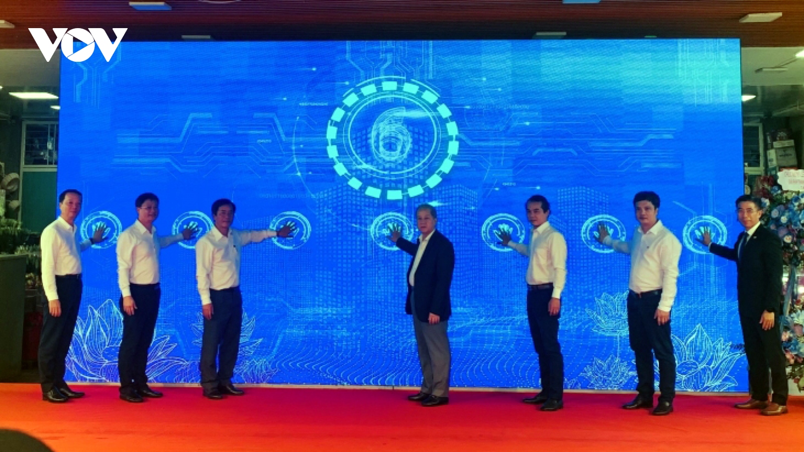 Đi chợ ở Thừa Thiên Huế không cần mang theo tiền mặt