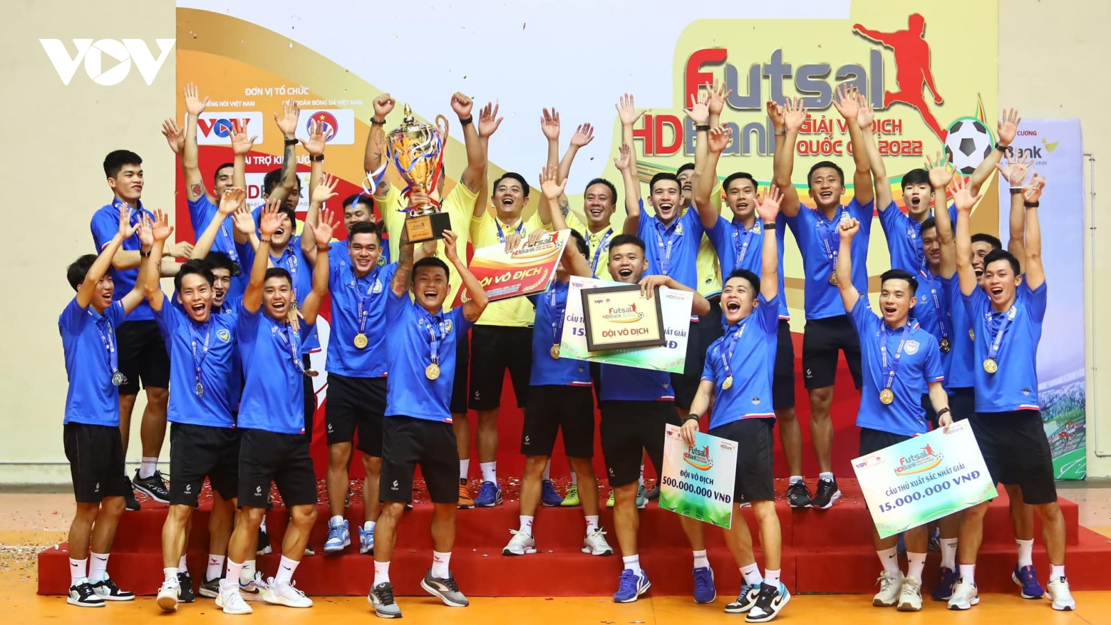Kết thúc giải Futsal HDBank VĐQG 2022: Sahako nâng cúp, Sài Gòn FC giành hạng ba