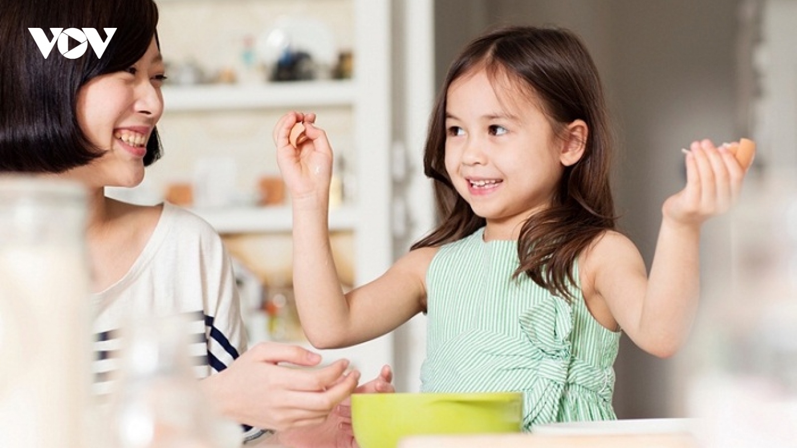 Sự khác biệt về tư tưởng xưa và nay của cha mẹ khi dạy con