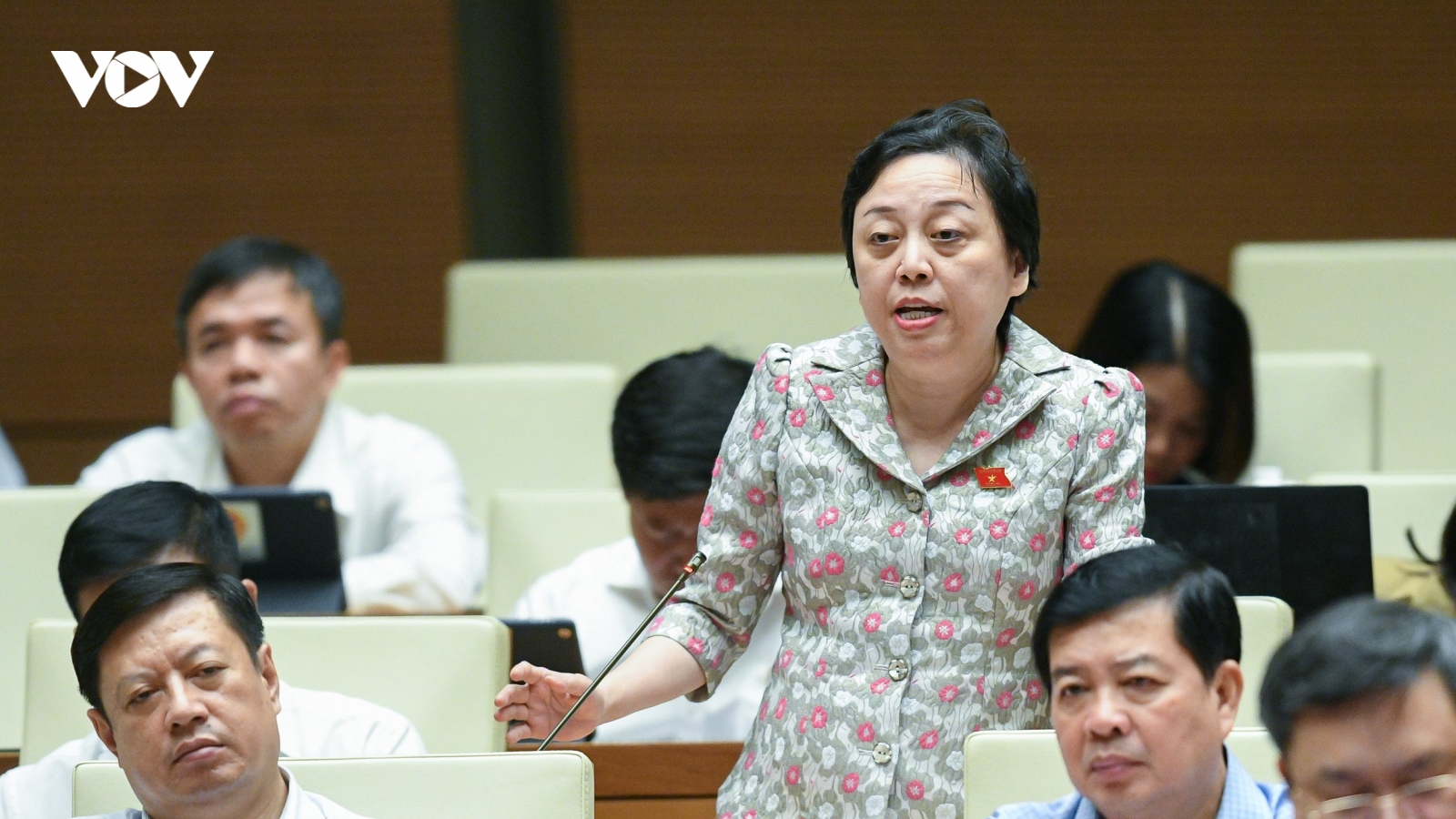 ĐBQH ngành Y: "Có quốc gia nào đấu thầu thuốc khốn khổ như Việt Nam không?"