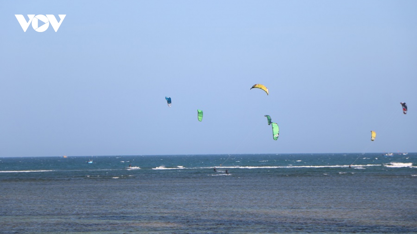 Ninh Thuận lần đầu tổ chức Tuần lễ Lướt ván diều quốc tế