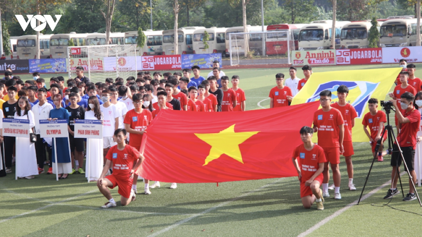 82 đội tham dự khai mạc giải bóng đá học sinh THPT Hà Nội - Cúp Number 1 Active
