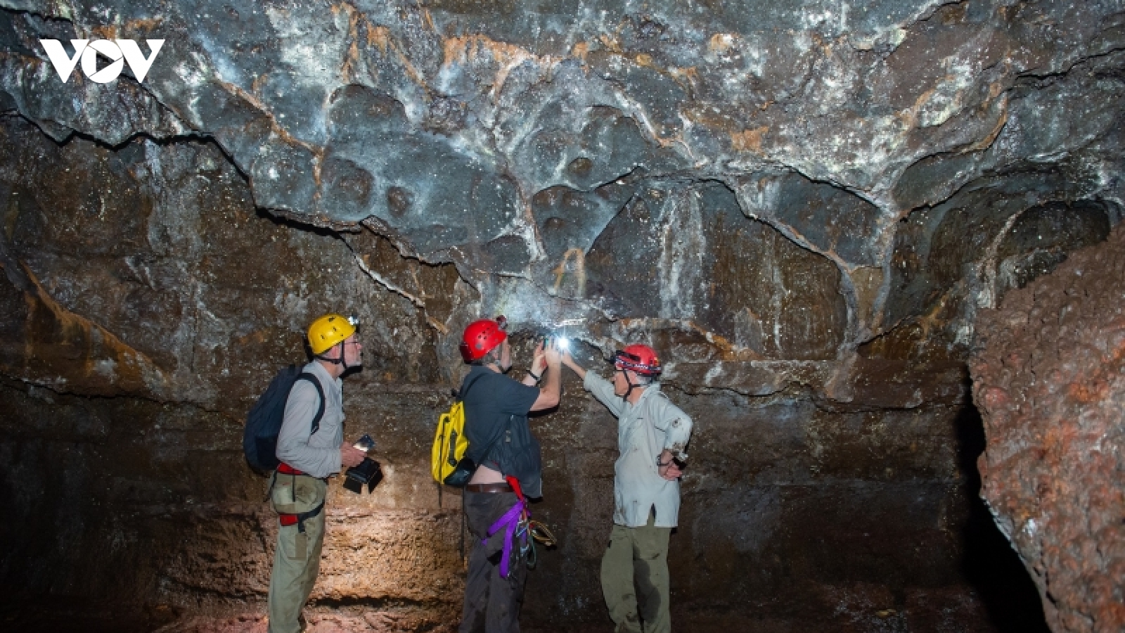 Phát hiện mới về hệ thống hang động núi lửa trong Công viên địa chất toàn cầu UNESCO