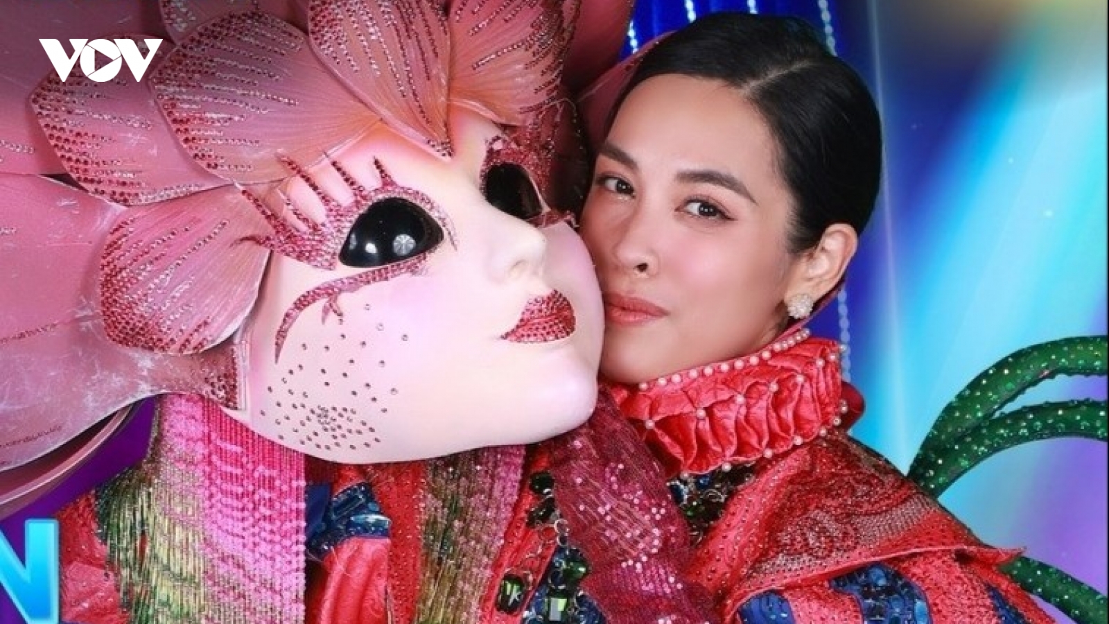 O Sen - Ngọc Mai là quán quân "Ca sĩ mặt nạ" mùa đầu tiên