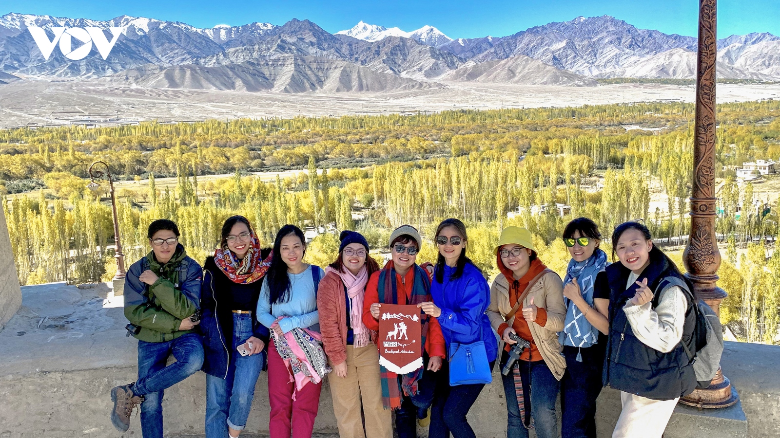 Hành trình trải nghiệm mùa thu vàng dưới chân Himalaya