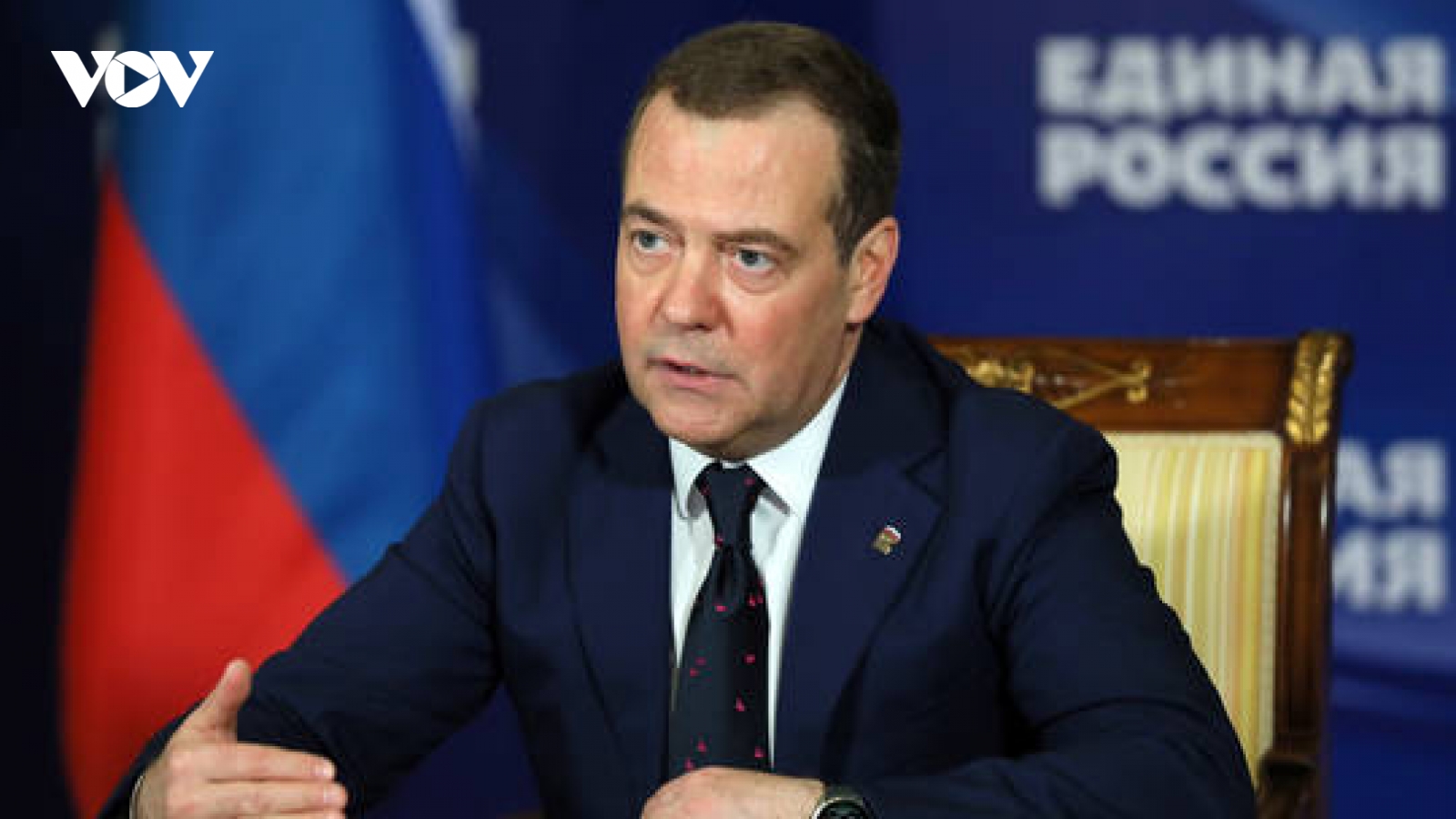 Medvedev: "Nga một mình chống lại NATO và phương Tây"