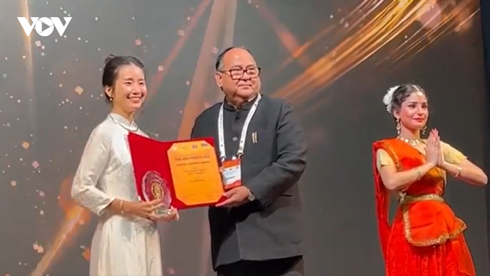 VOV stories honoured at ABU awards ceremony in India