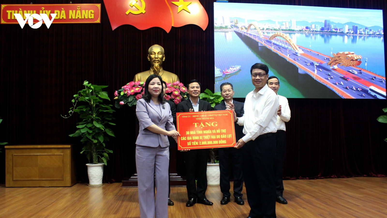 Thanh Hóa tặng thành phố Đà Nẵng 2 tỷ đồng xây dựng 30 nhà tình nghĩa 