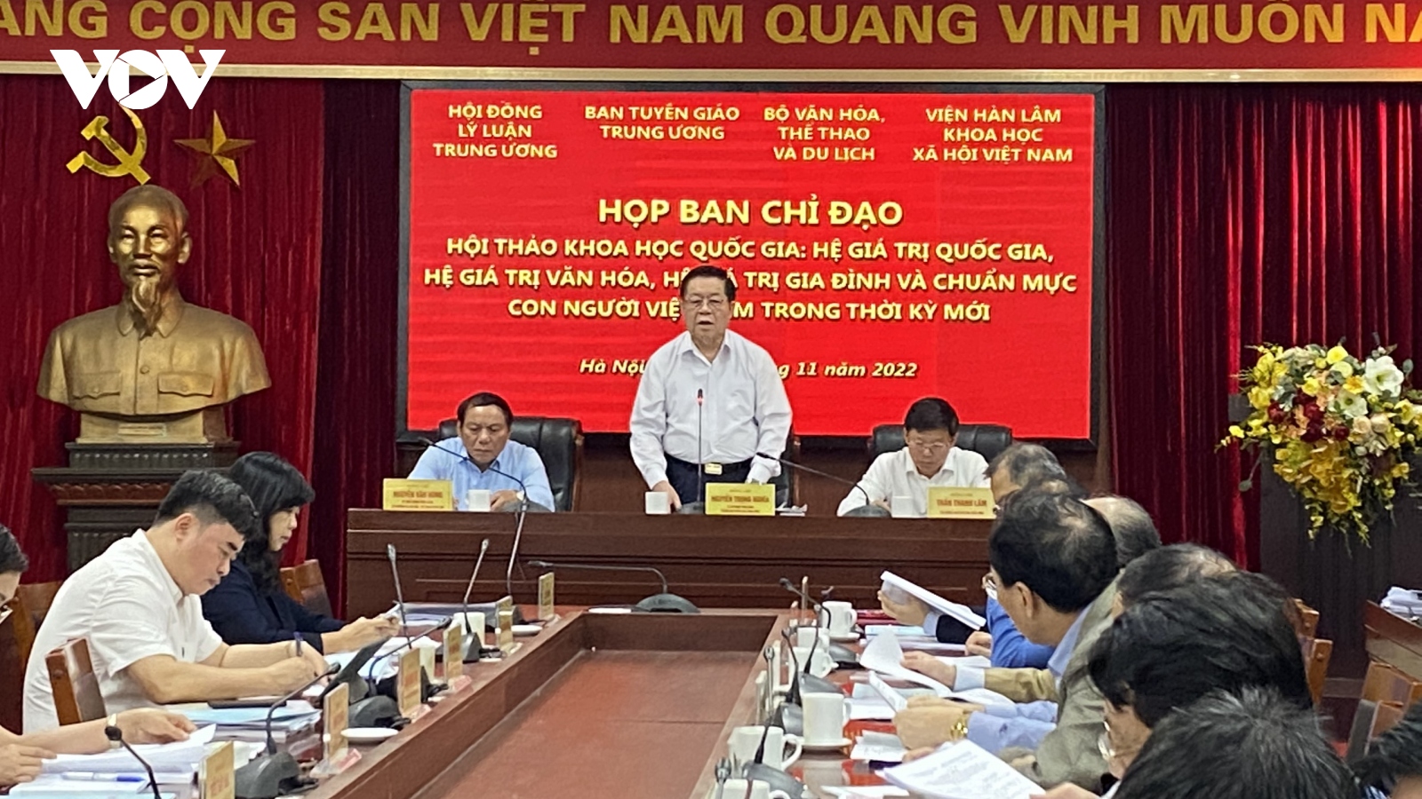 "Đảng và Nhà nước luôn đặc biệt quan tâm đến công tác văn hoá, con người"