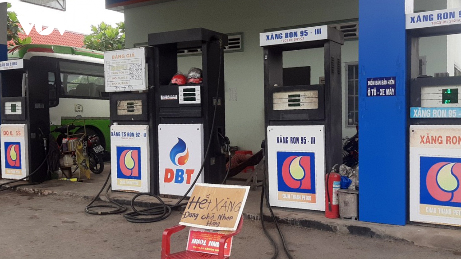Nhiều cửa hàng xăng dầu ở Tiền Giang vẫn phải đóng cửa vì thiếu xăng dầu