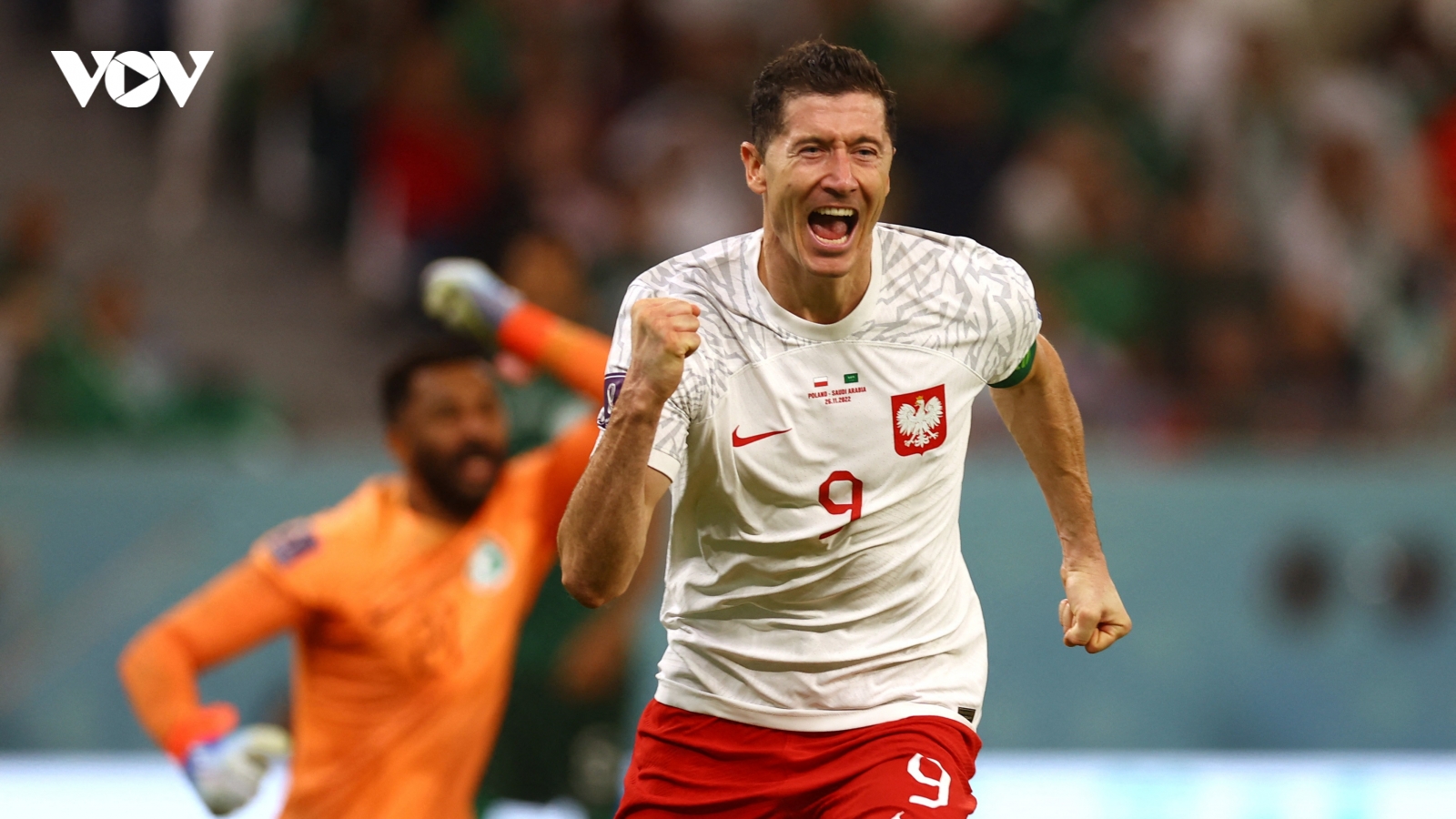 Lewandowski và Szczesny toả sáng rực rỡ, Ba Lan thắng kịch tính Saudi Arabia