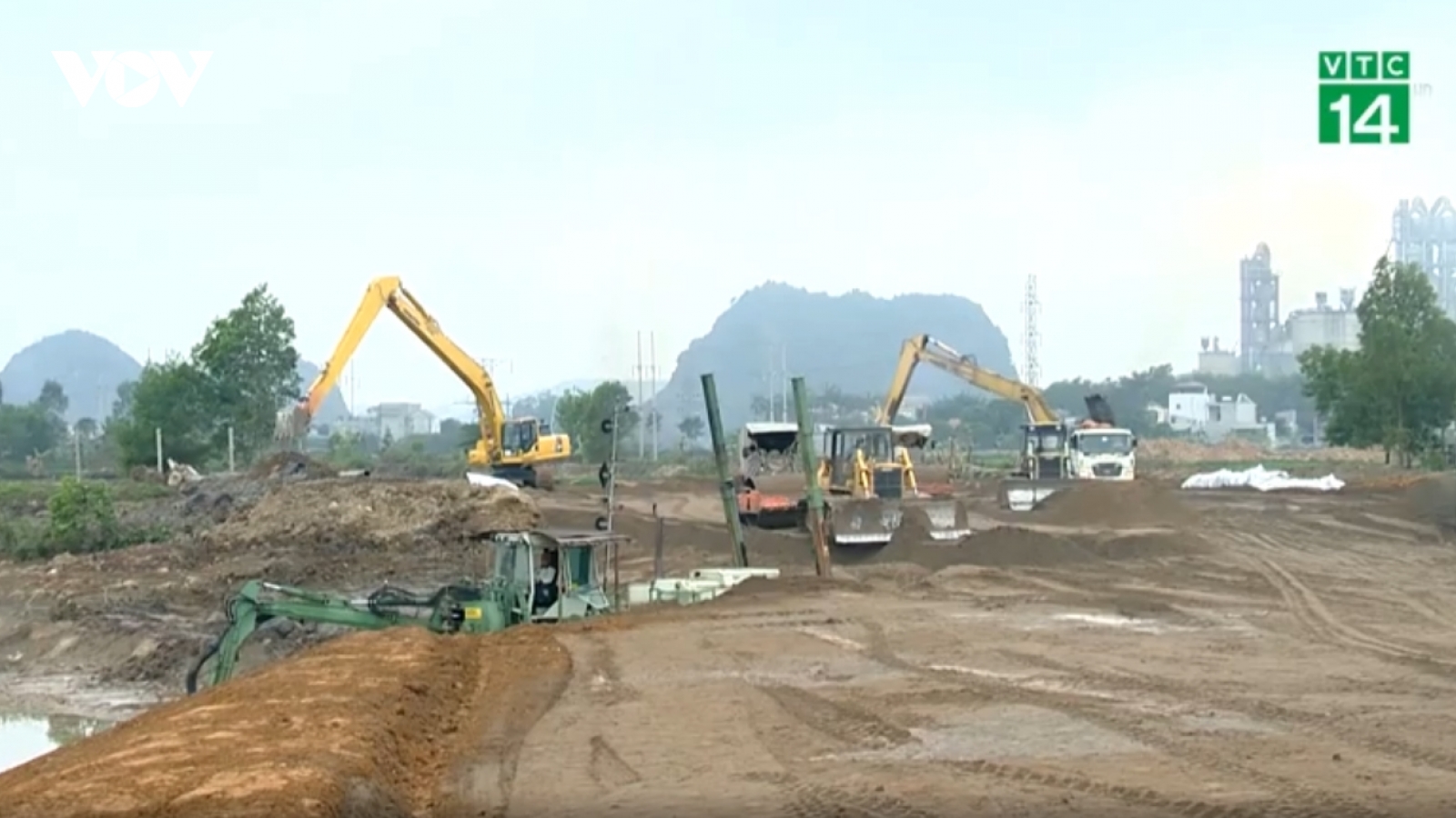 Đề nghị loại bỏ nhà thầu yếu thực hiện cao tốc Bắc - Nam