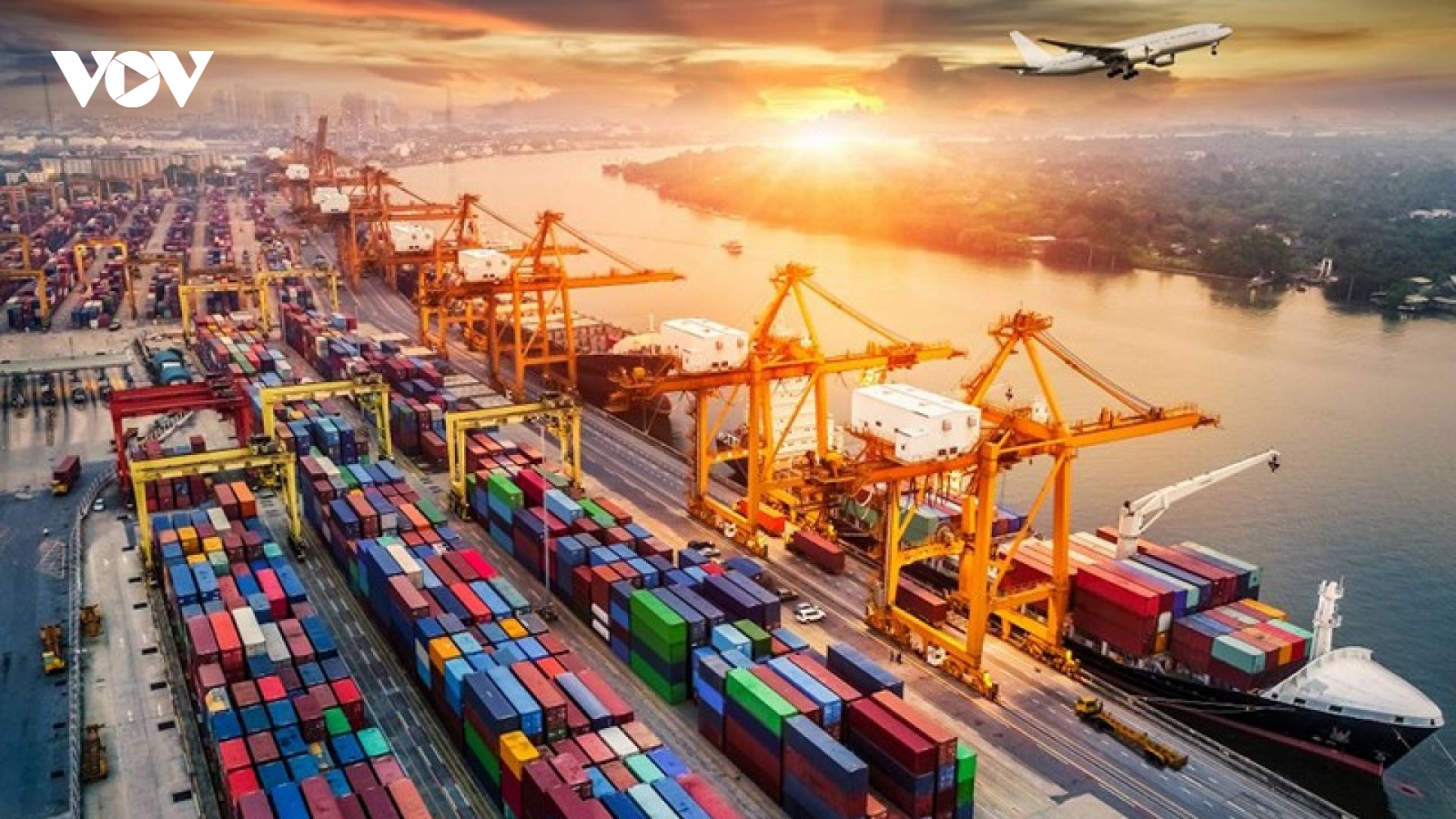 Doanh nghiệp vận tải, logistic cần chuẩn bị gì cho tương lai đầy khó khăn phía trước?