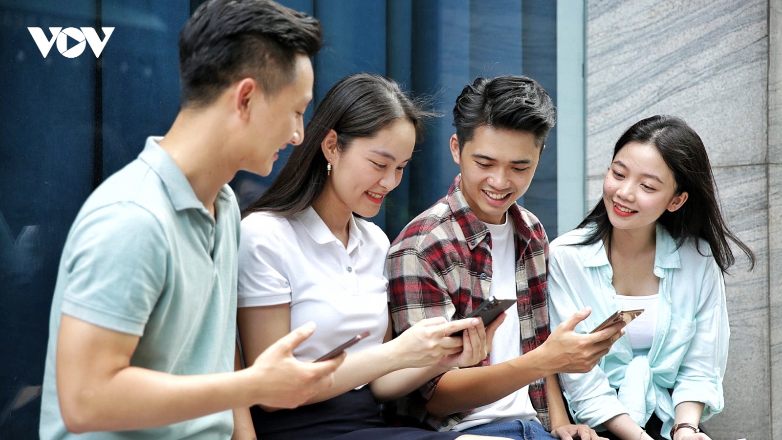 Đặt vé máy bay, tàu xe, vé xem phim trên BIDV SmartBanking ưu đãi tới cả triệu đồng