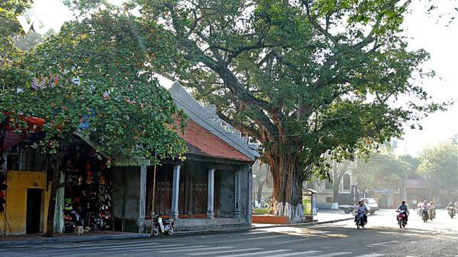 Giải phóng mặt bằng, cải tạo xung quanh di tích đền Bà Kiệu