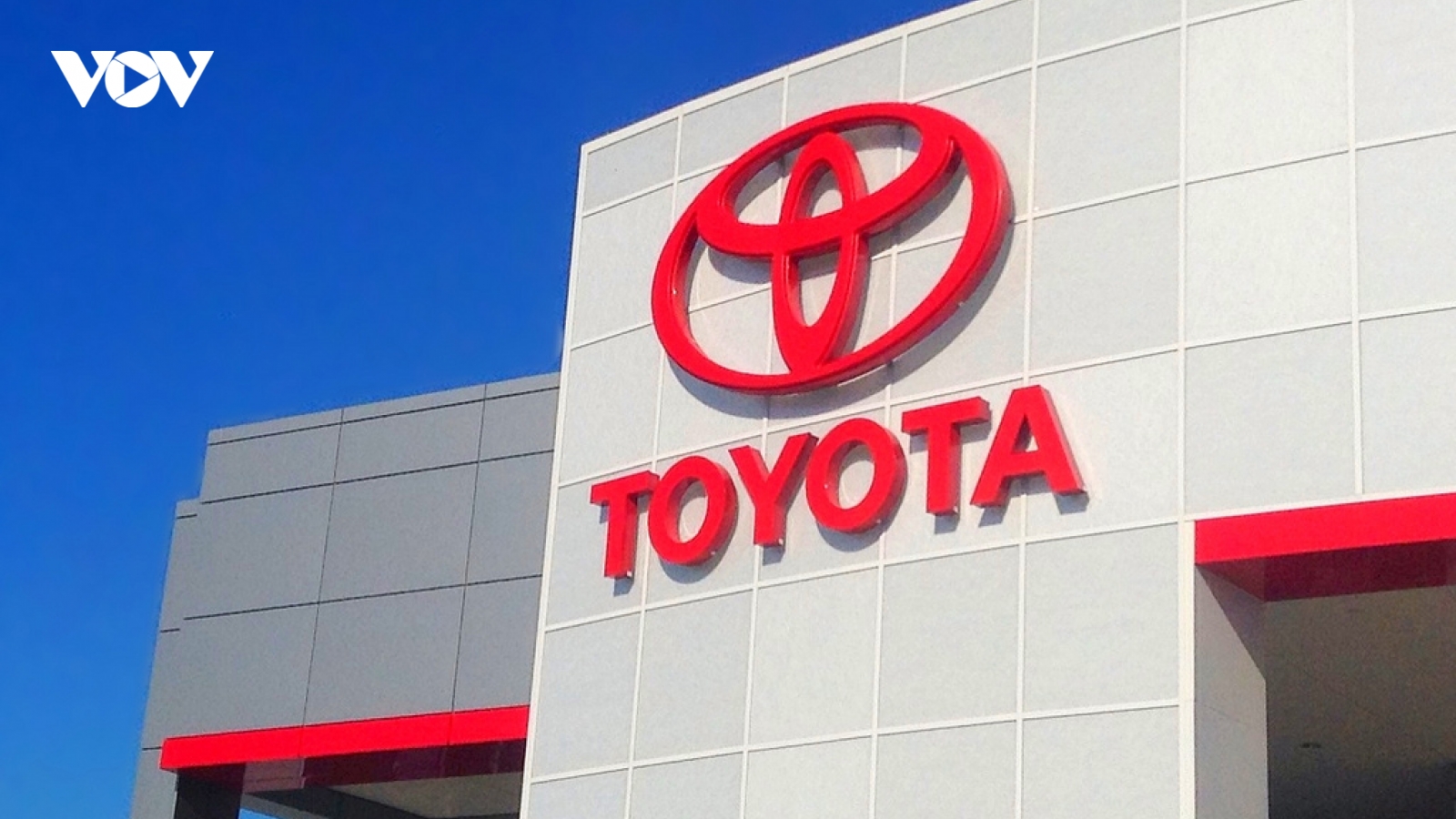 Lợi nhuận quý 2 giảm mạnh, Toyota buộc phải điều chỉnh dự báo sản lượng