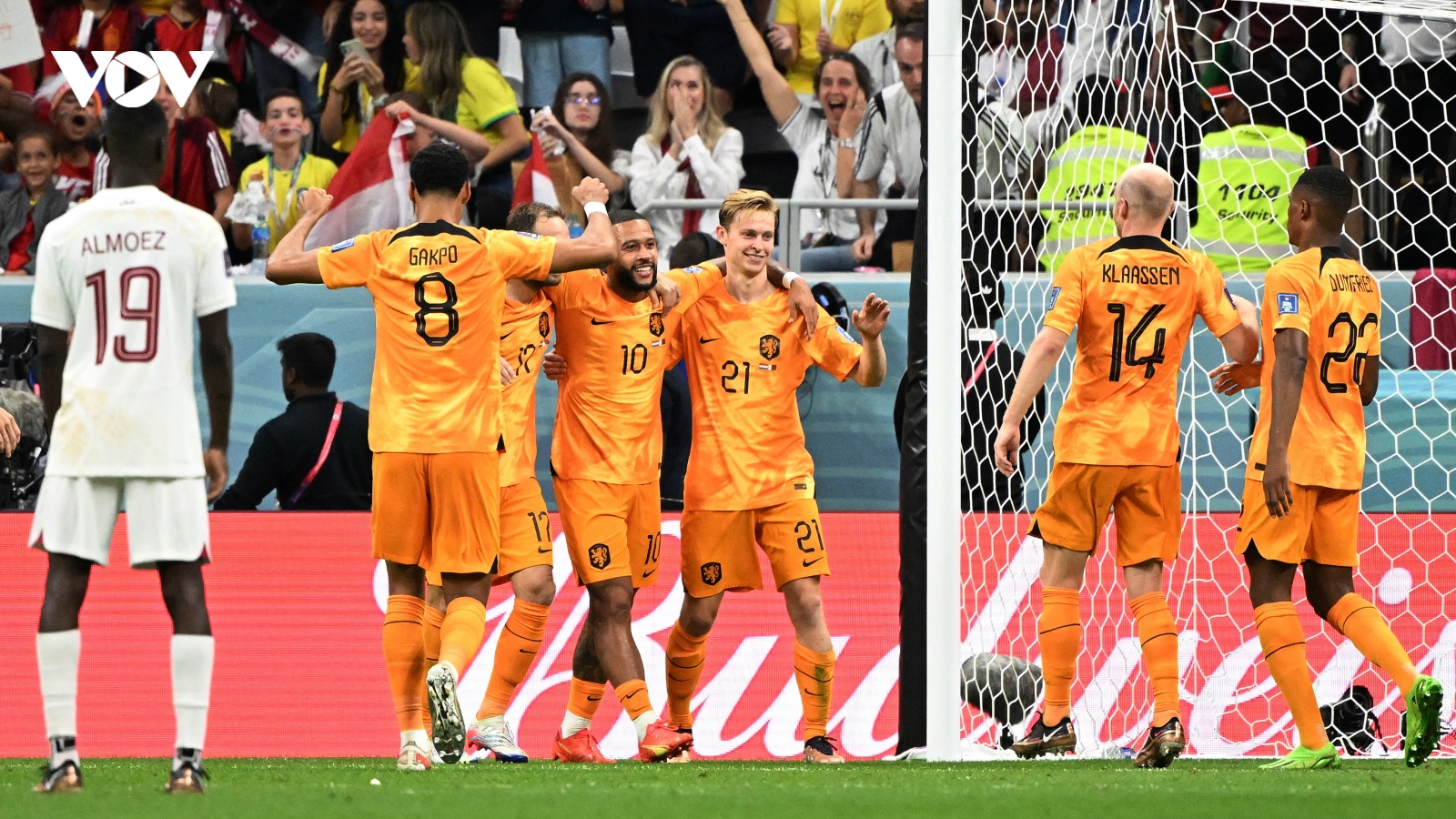 Thắng dễ Qatar, Hà Lan vào vòng 1/8 World Cup 2022 với ngôi nhất bảng A