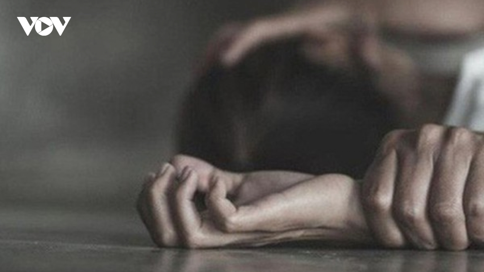 Hà Tĩnh: Khởi tố, tạm giam đối tượng giao cấu với người hơn 14 tuổi