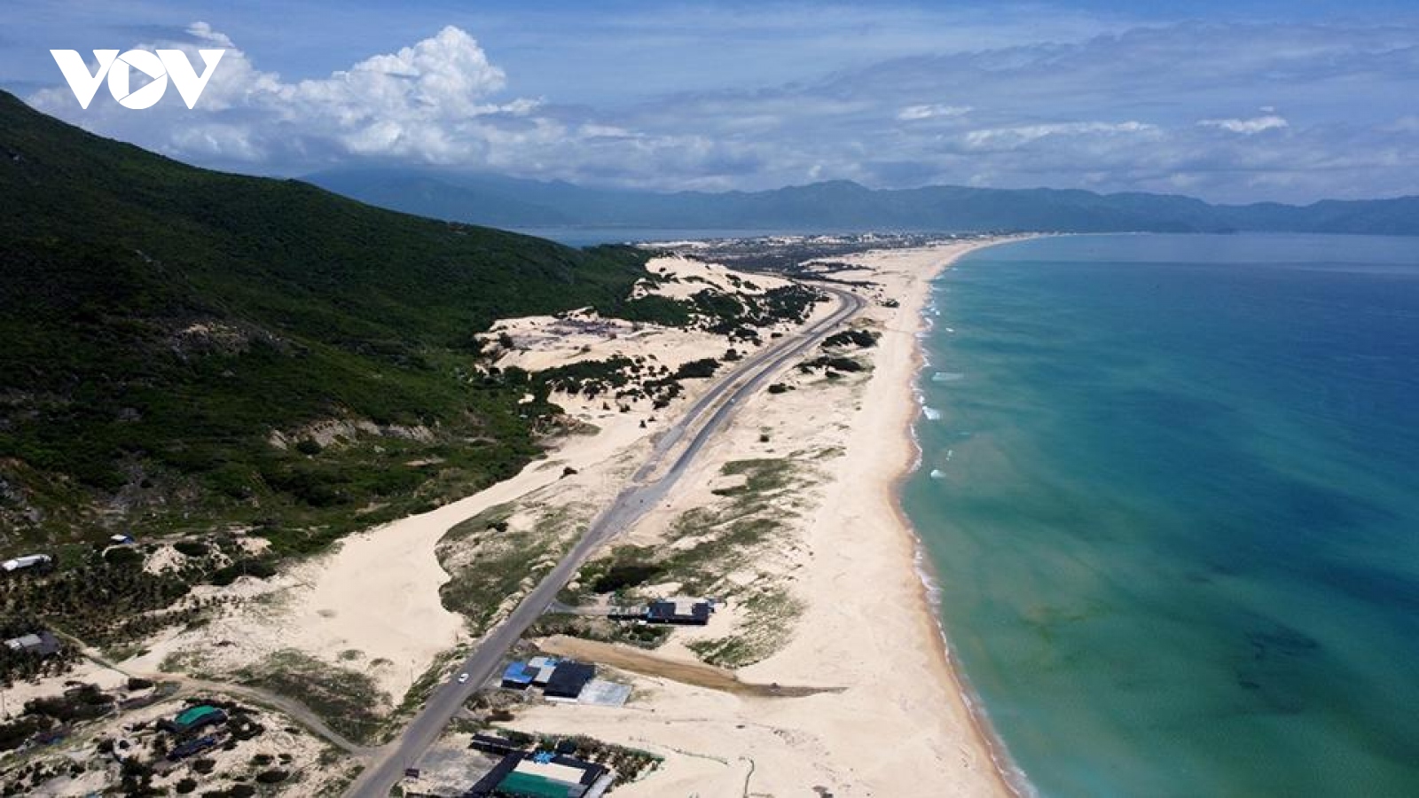 Hoàn chỉnh hạ tầng thiết yếu Vân Phong, Khánh Hòa đề xuất xây thêm sân bay