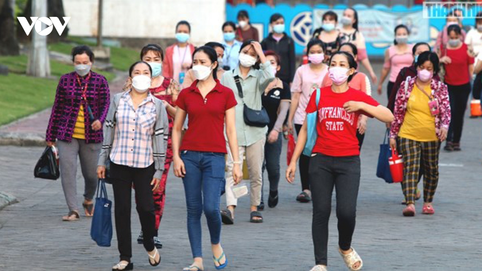Bảo vệ quyền lợi của hàng chục nghìn lao động bị mất việc dịp cuối năm