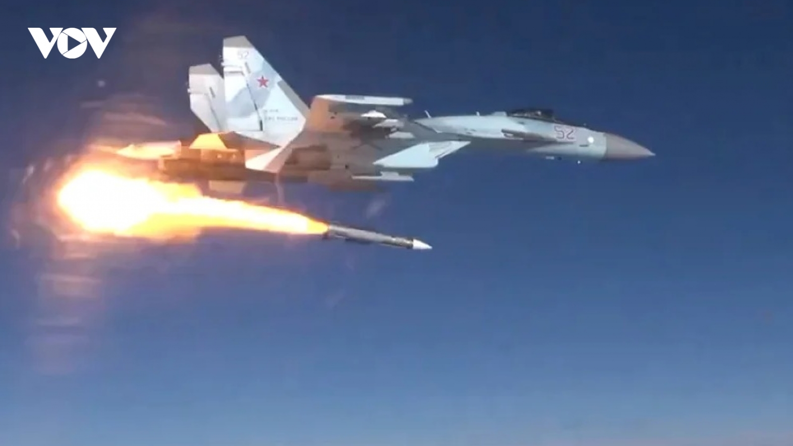 Máy bay Nga Su-35S phóng tên lửa diệt tiêm kích đối phương ở Ukraine