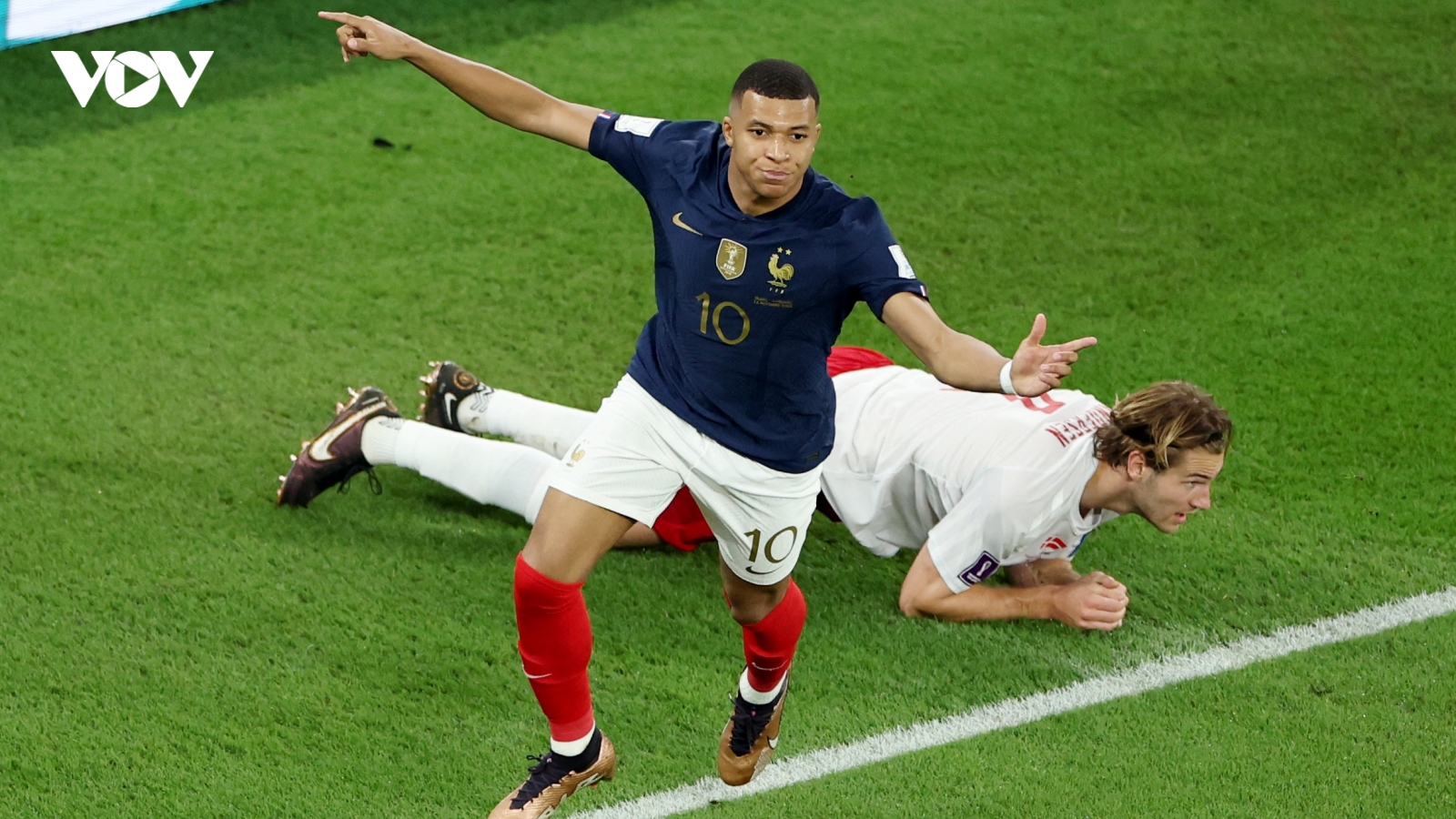 Pháp hoá giải "lời nguyền" của nhà vô địch World Cup