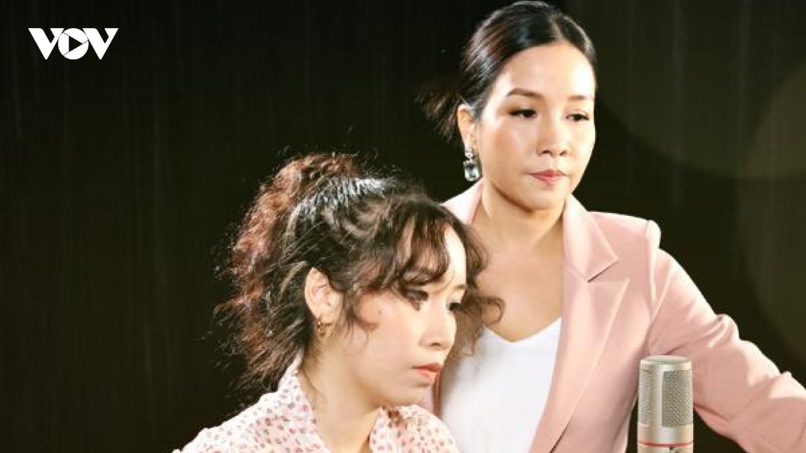 Diva Mỹ Linh: Không can thiệp vào chuyện yêu của Mỹ Anh