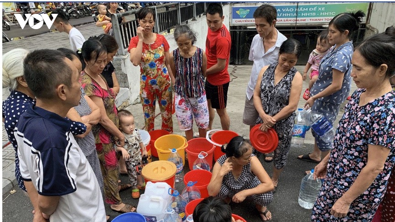 Nước sạch và dấu hỏi về sự minh bạch: “Bí ẩn” như chất lượng...